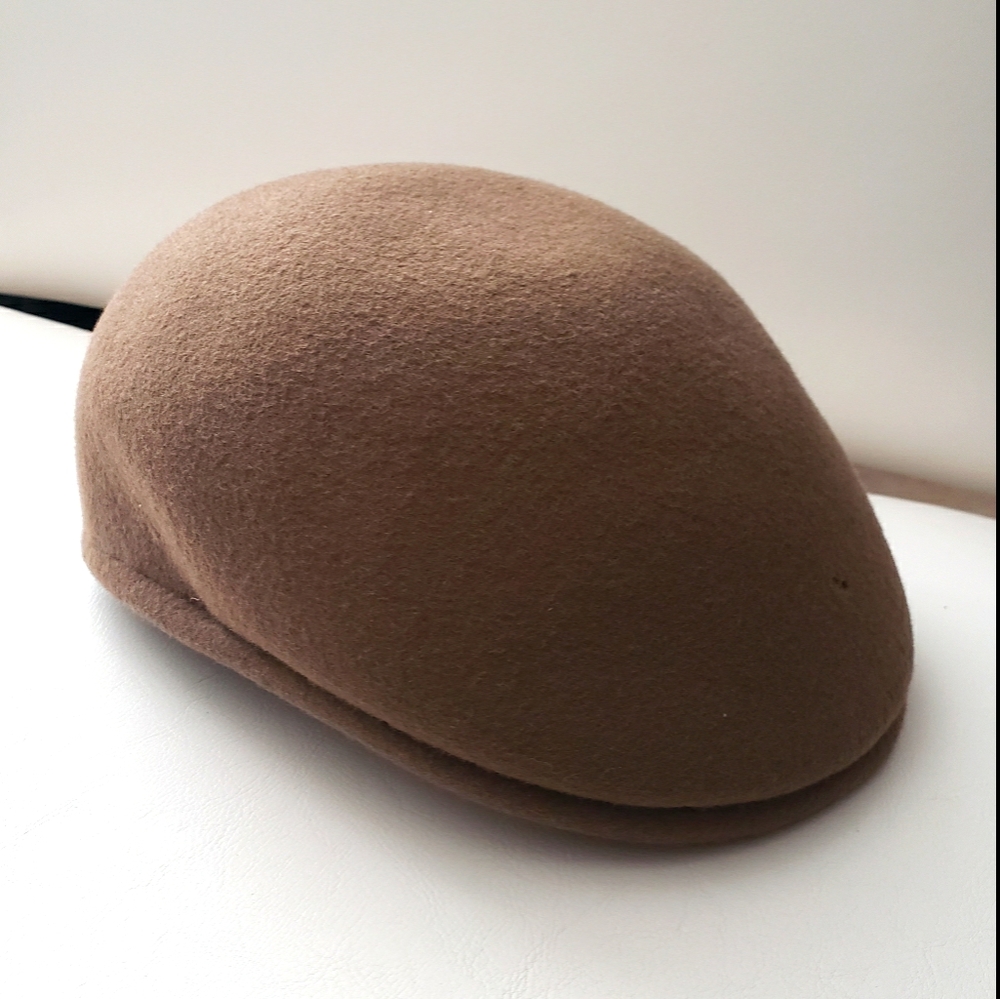 NWOT Huckel Newsboy Hat